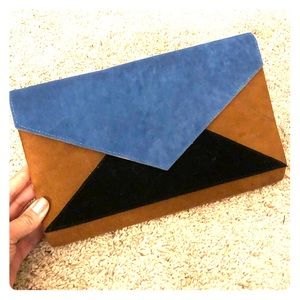 Micro suede clutch, snap close... NWT 👛